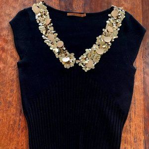 Stunning Black and Gold Sequin Short Sleeve Sweater Top Size L